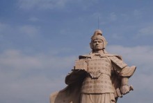 秋山刘邦出装攻略（拥有高爆发和生存能力，助你登顶王者宝座）